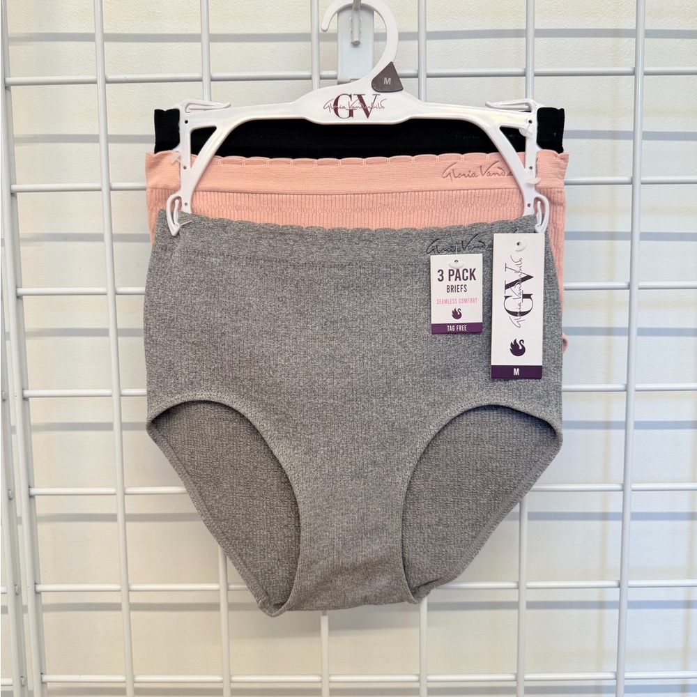 Gloria Vanderbilt - Gray and Pink Briefs 3-Pack